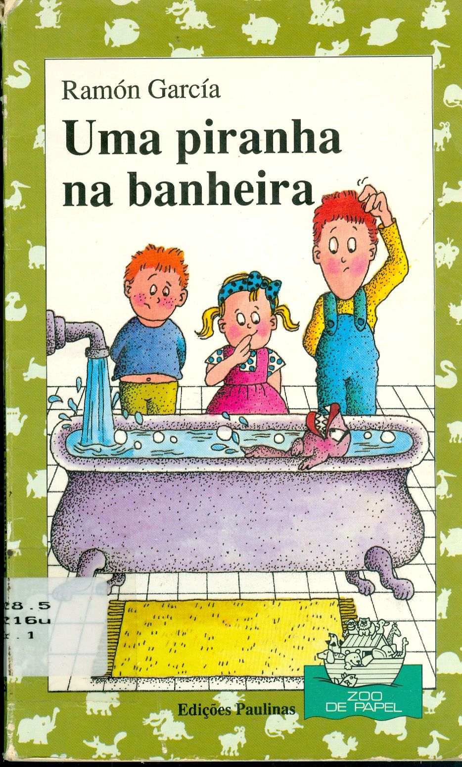 UMA PIRANHA NA BANHEIRA