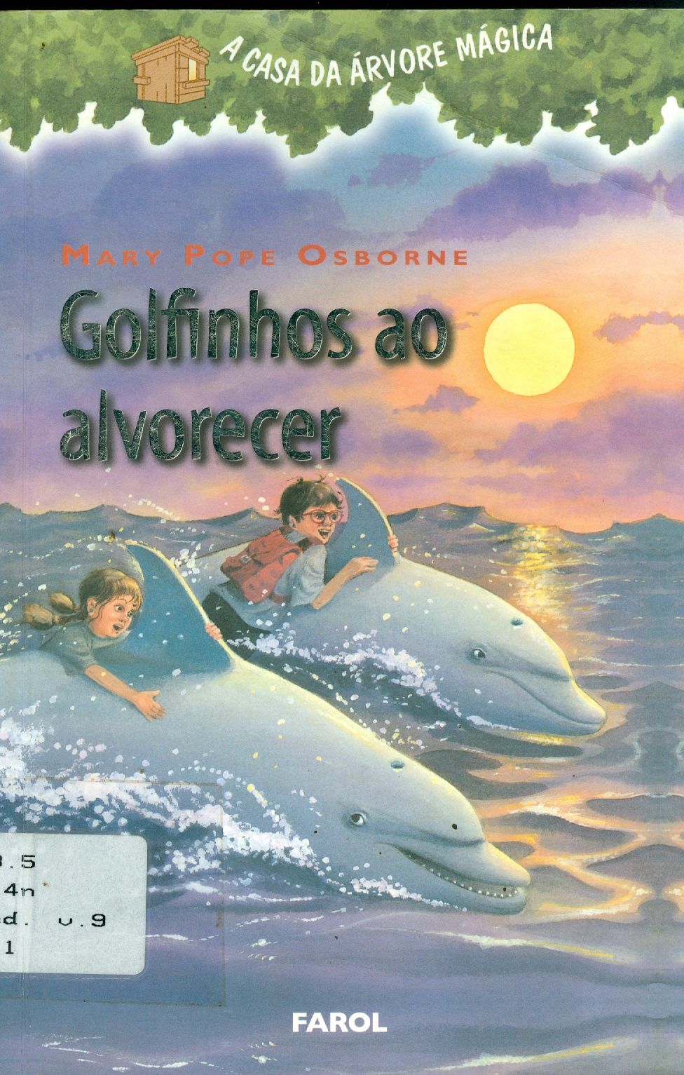 GOLFINHOS AO ALVORECER