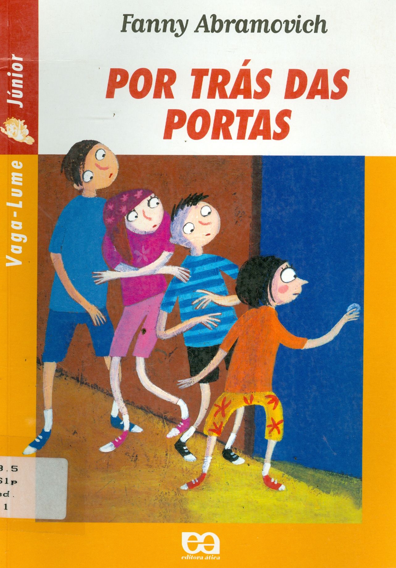 POR TRÁS DAS PORTAS