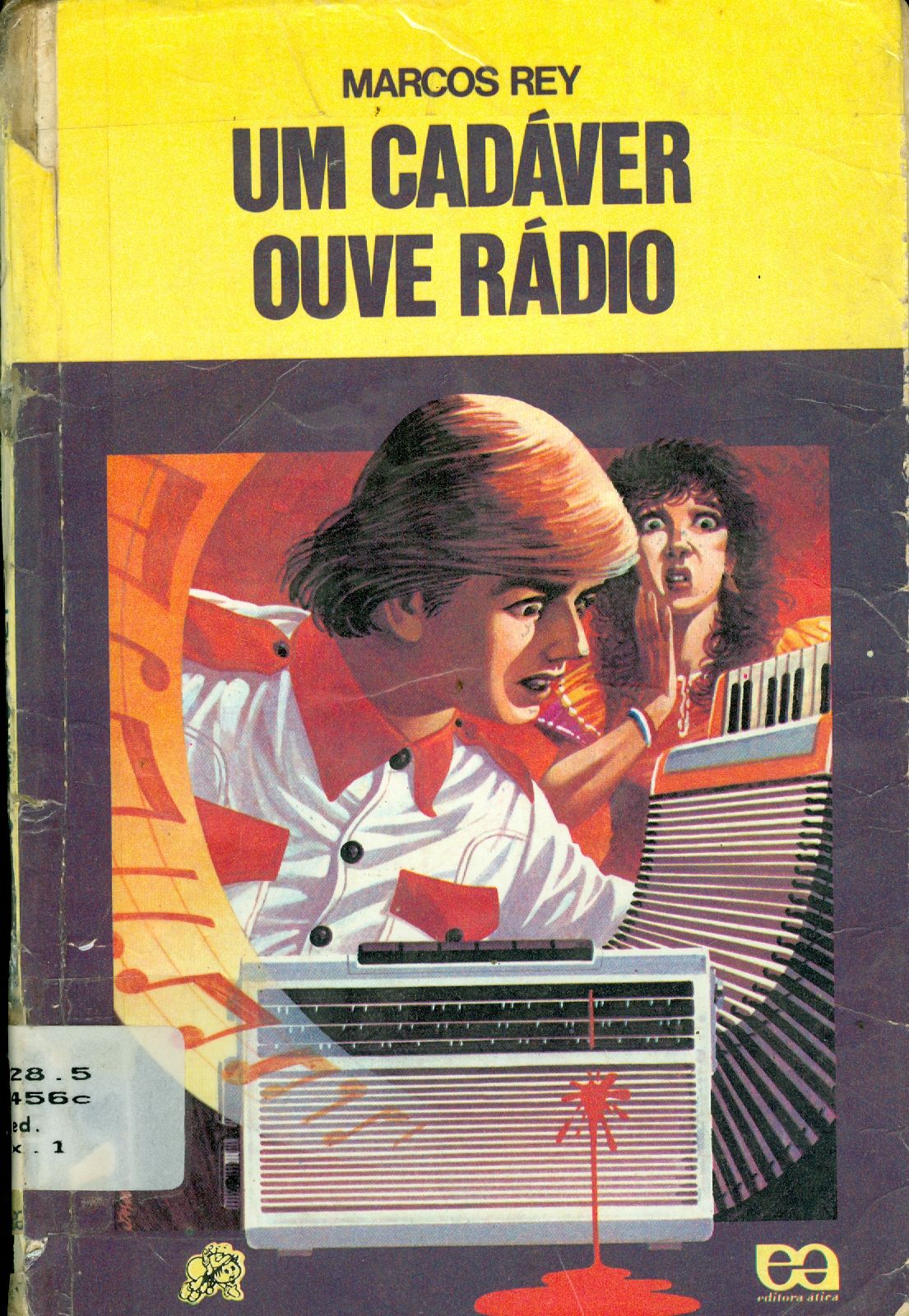 UM CADÁVER OUVE RÁDIO 