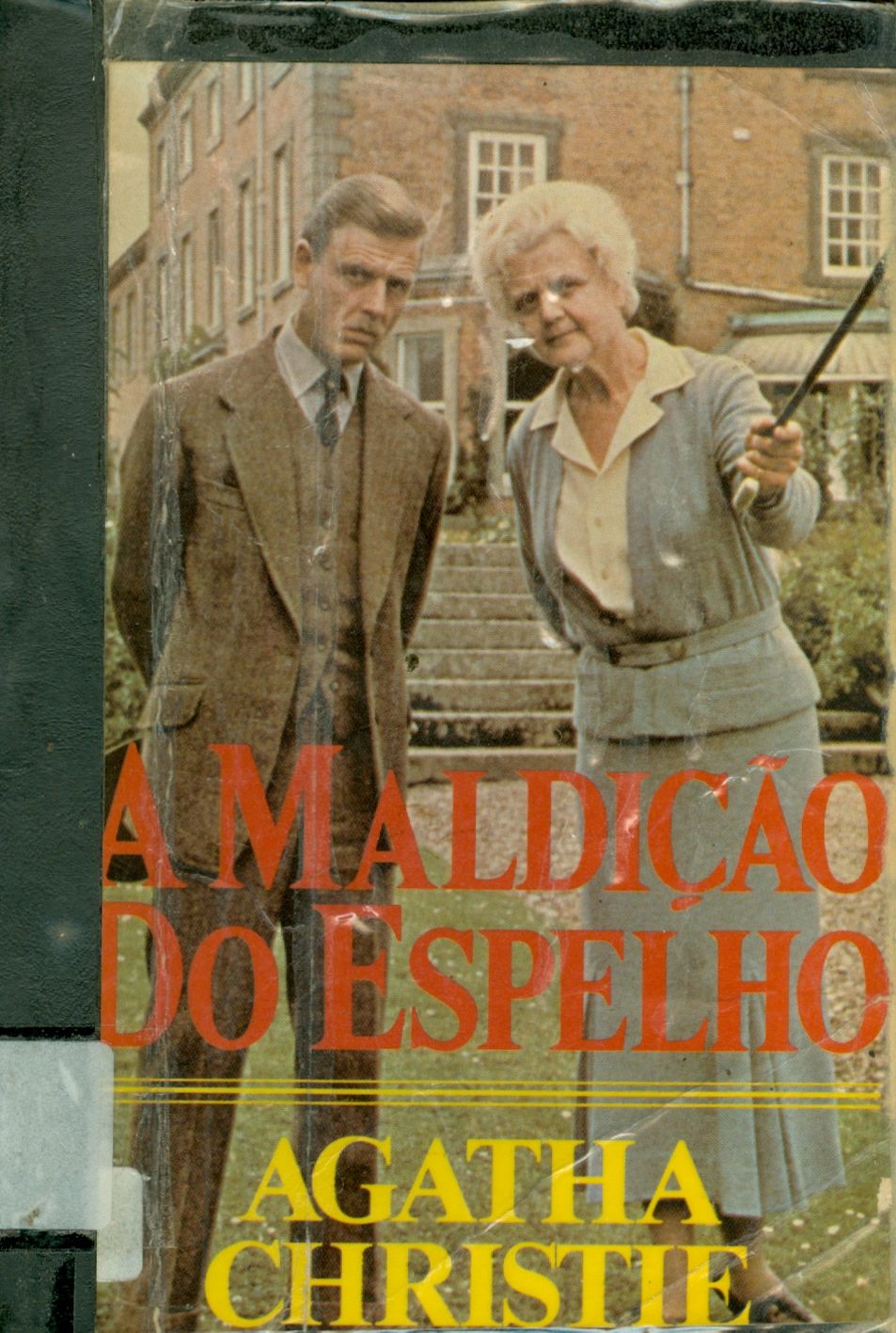 A MALDIÇÃO DO ESPELHO