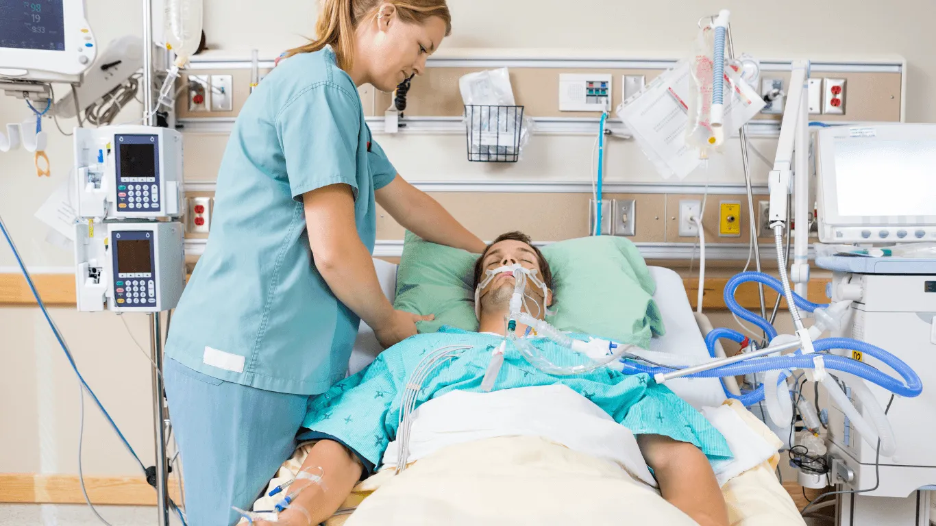Imagem Enfermeiro em Unidades de Terapia Intensiva (UTI) Enfermeiro em Unidades de Terapia Intensiva (UTI)