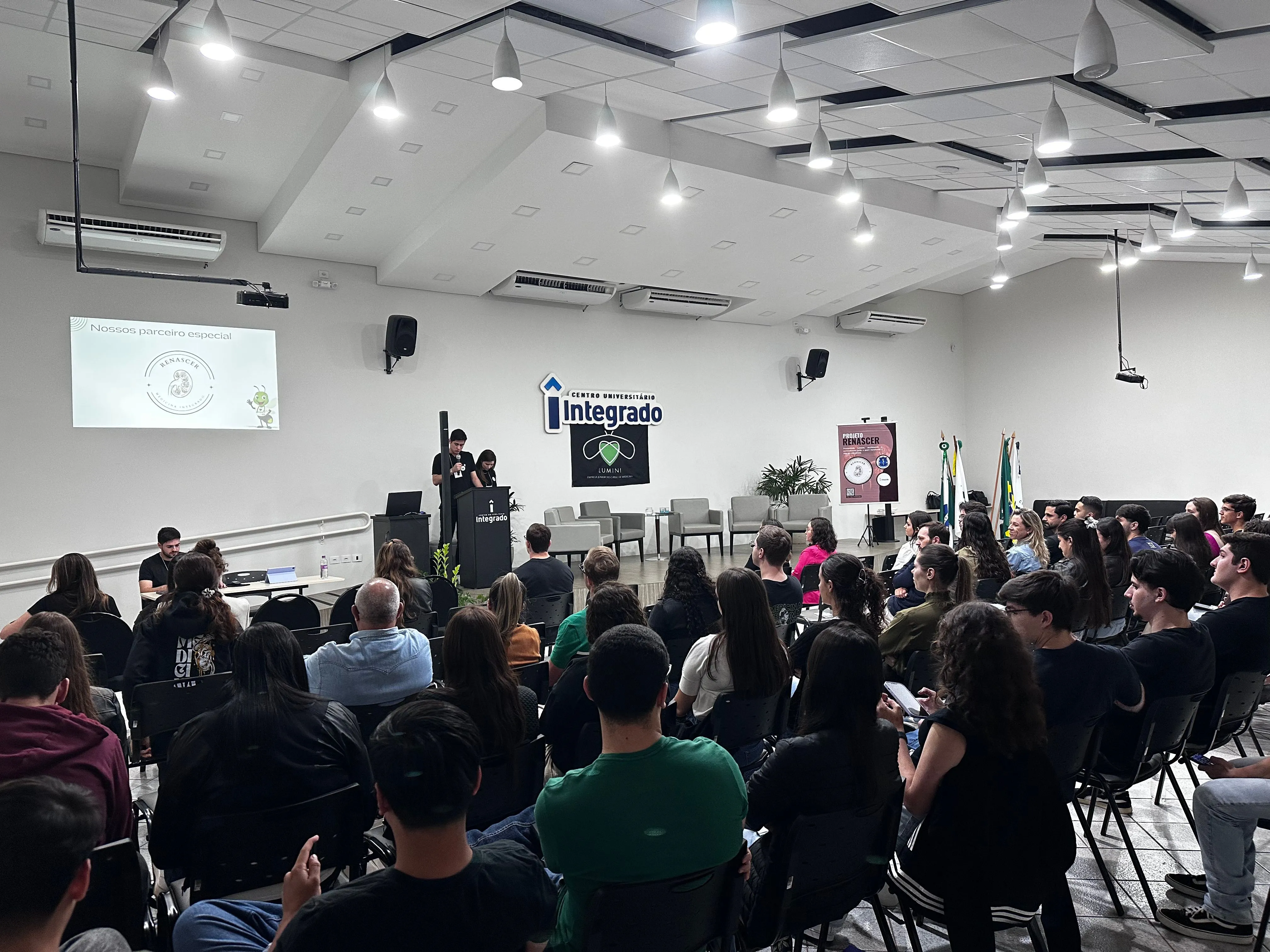 Empresa Júnior de Medicina promove encontro para discutir jornada da formação médica