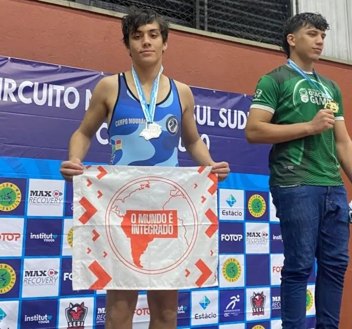 Atleta do Colégio Integrado conquista pódio nacional no wrestling