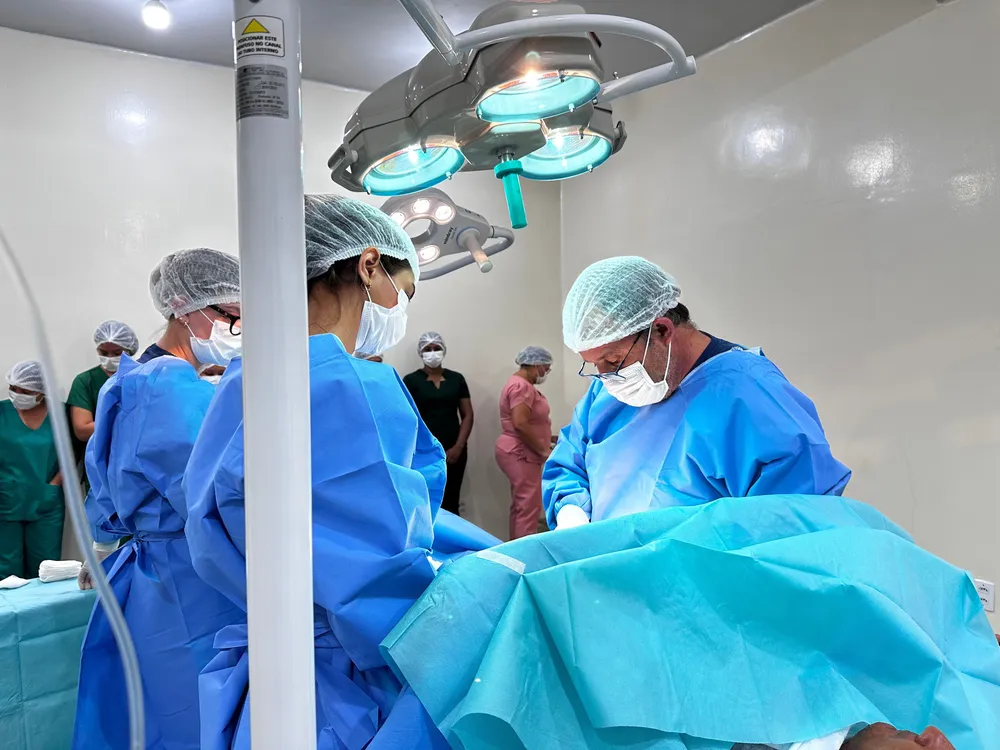 Primeira cirurgia do Hospital de Aveiro (PA) é realizada por médicos e internos do Projeto Humanika Primeira cirurgia do Hospital de Aveiro (PA) é realizada por médicos e internos do Projeto Humanika