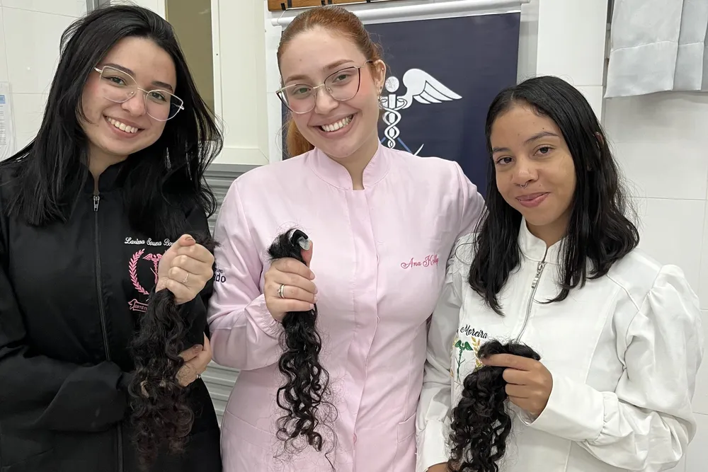 Estudantes do Integrado promovem ação de doação de cabelos para confecção de perucas oncológicas Estudantes do Integrado promovem ação de doação de cabelos para confecção de perucas oncológicas