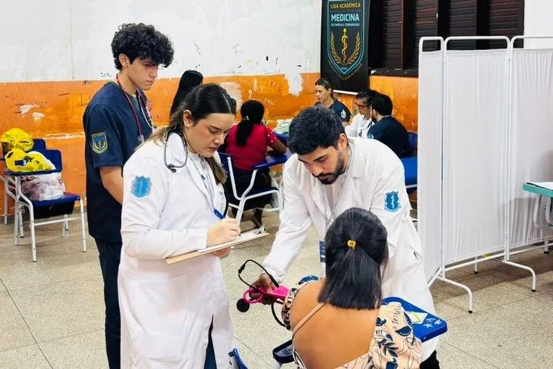 Estudantes de Medicina da Faculdade Integrado realizam ação de saúde em comunidade de Macapá